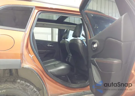 2016 Jeep Cherokee Trailhawk из США, поврежденный, VIN 1C4PJMBS7GW132858